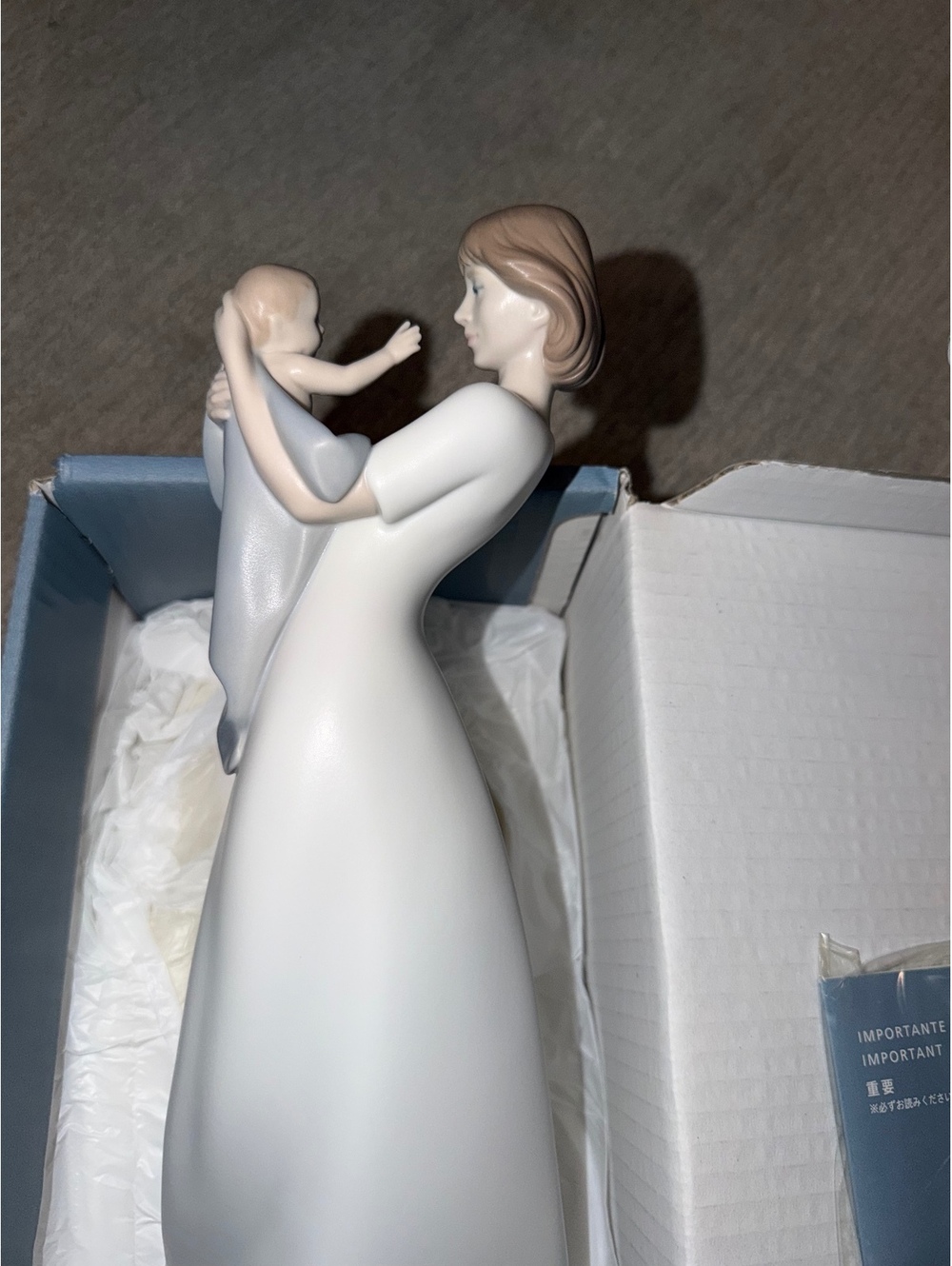 Lladro Mother and Child Porcelain Figurine in Box